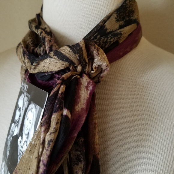 Liscaro Scarf Wrap Multi-Way Amazon Python - Picture 5 of 8